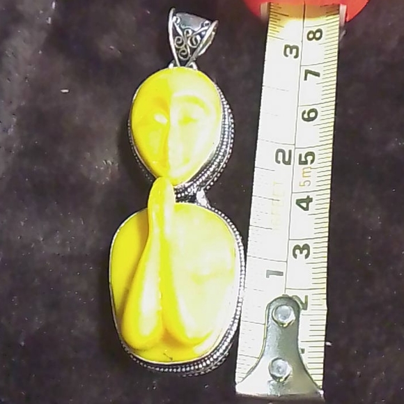 Jewelry - Beautiful! Unique Pendant!